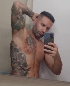 676980179: Chico busca chica en Sevilla