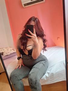 667423569: Chica busca chico en Madrid