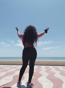 631601514: Chica busca chico en Cáceres