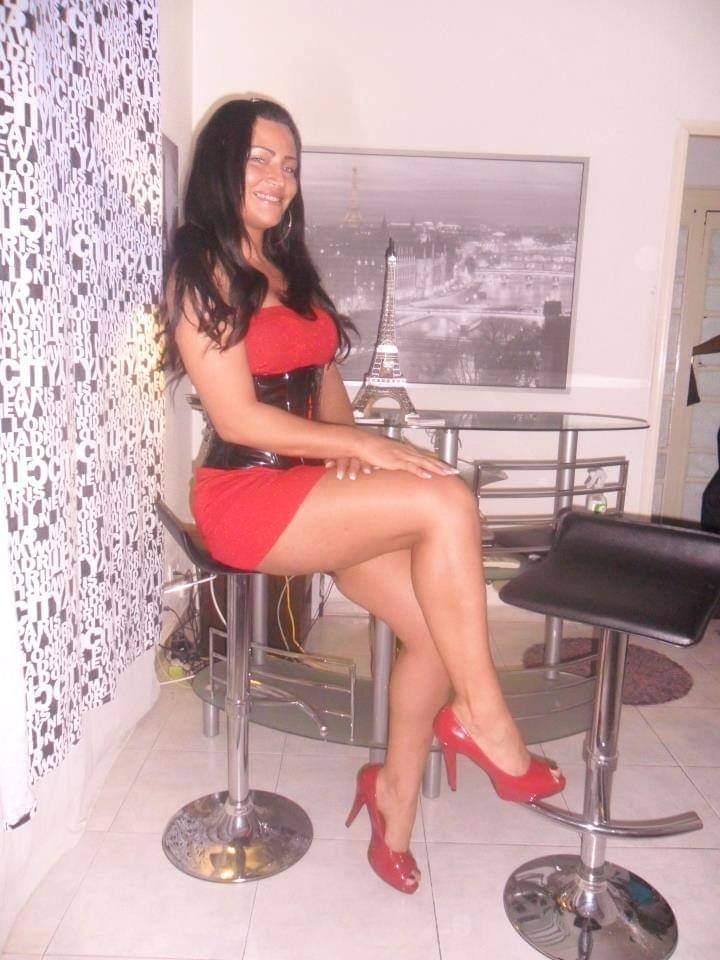 643682877: Travesti en León