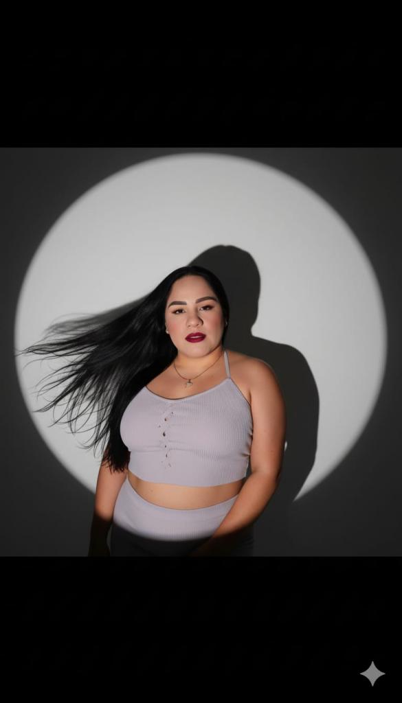 606704370: Chica busca chico en Córdoba