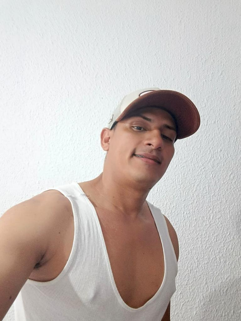 642432590: Chico busca chica en Castellón