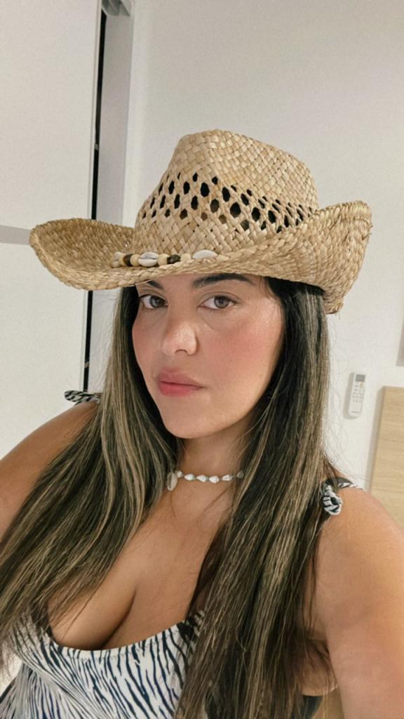 Chica busca chico en Tenerife: 