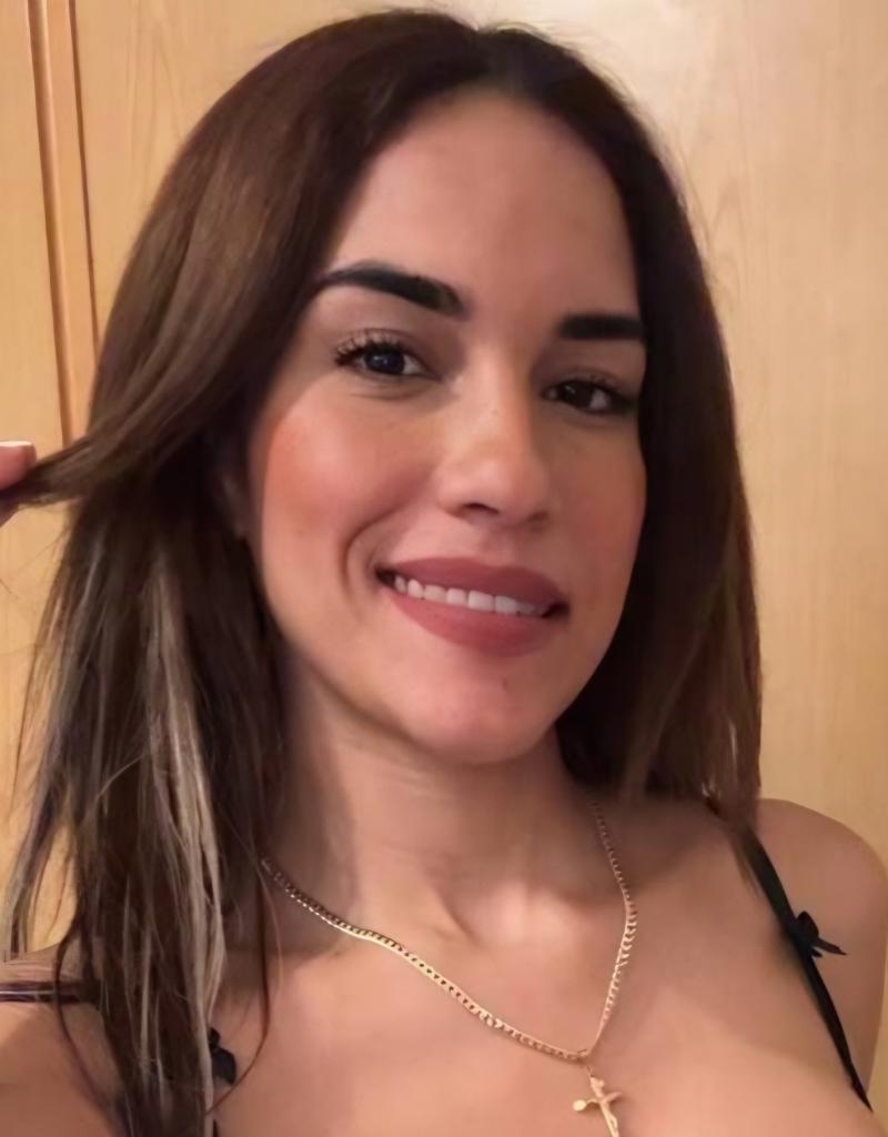 615736355: Chica busca chico en Madrid