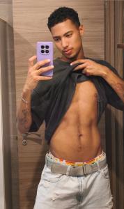 613967970: Chico busca chica en Málaga