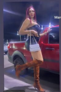 641048844: Transexual en La Coruña