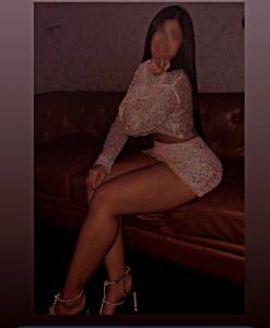 611247879: Chica busca chico en Granada