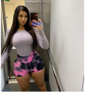 695161920: Chica busca chico en Barcelona