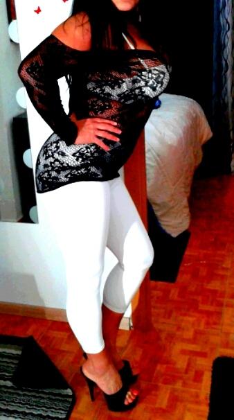 617818615: Chica busca chico en Málaga