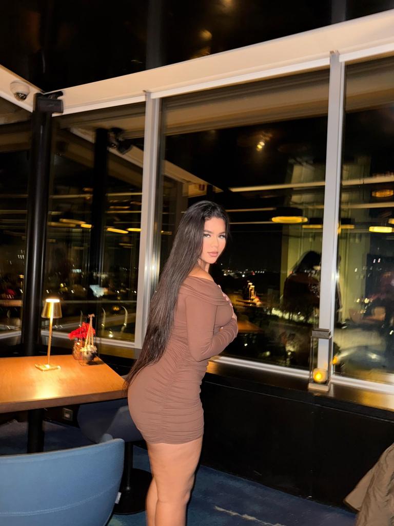 Chica busca chico en Mallorca: 