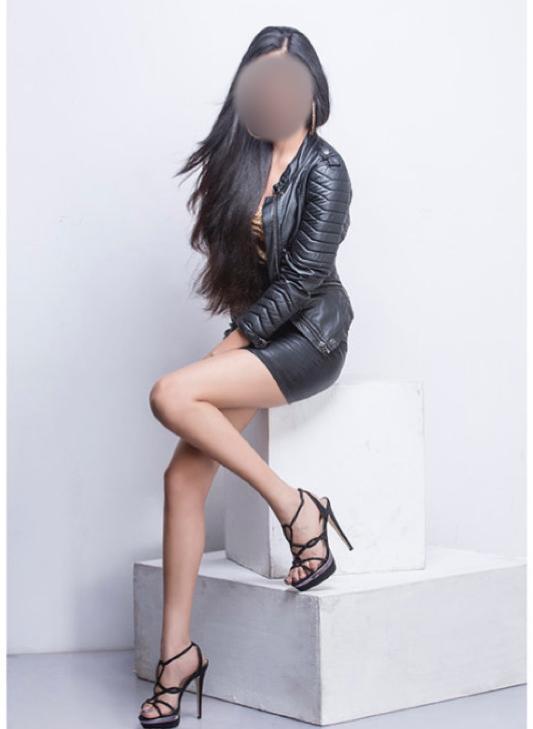 665515294: Chica busca chico en Navarra