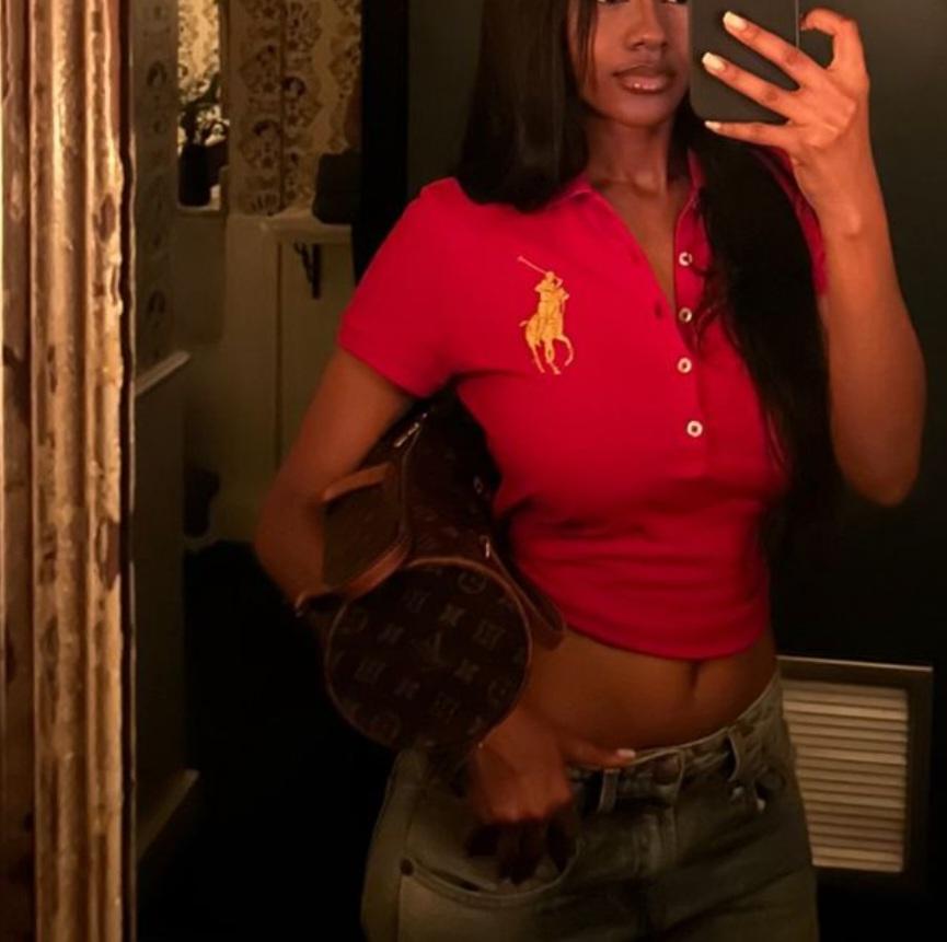 672813697: Chica busca chico en Murcia