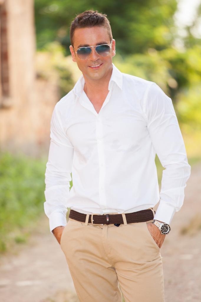 Chico busca chica en Málaga: 