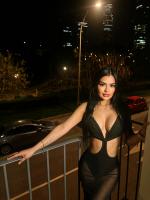 631767726: Chica busca chico en Madrid