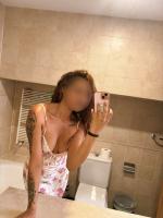 697756213: Chica busca chico en Madrid