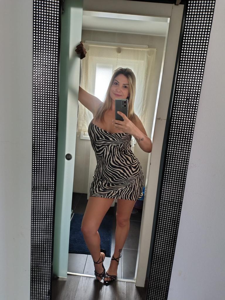 602679567: Chica busca chico en Pontevedra