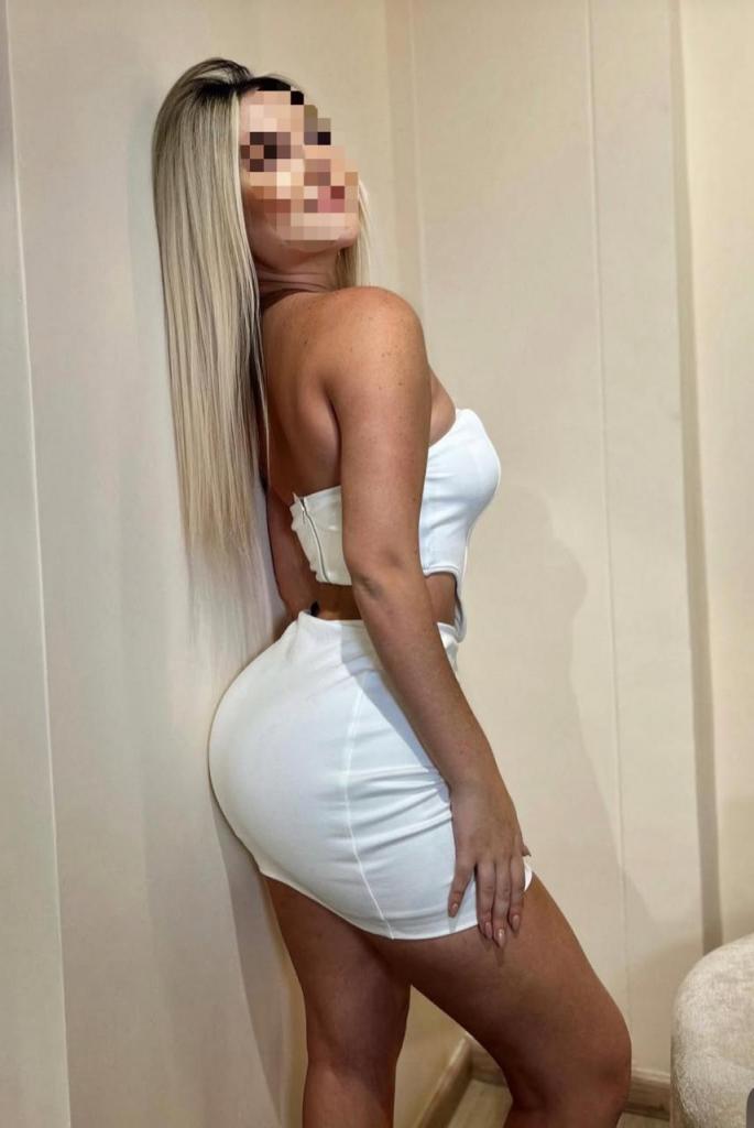 Chica busca chico en Cádiz: 