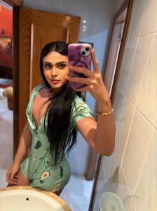 631765892: Transexual en Valencia