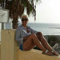 667097103: Chica busca chico en Asturias