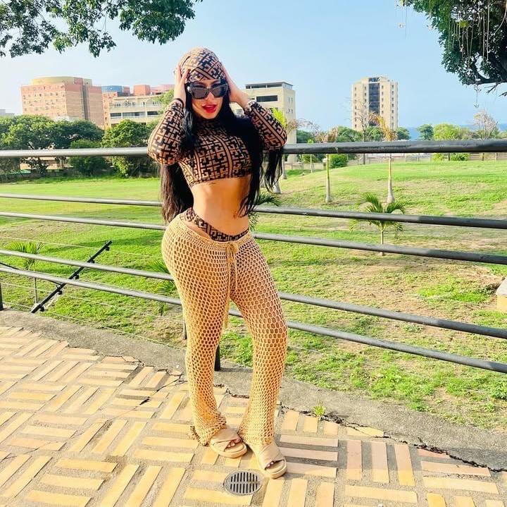 617217619: Chica busca chico en Murcia