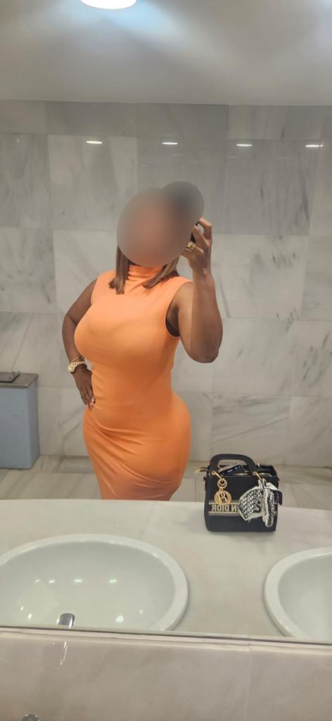 631194071: Chica busca chico en Pontevedra