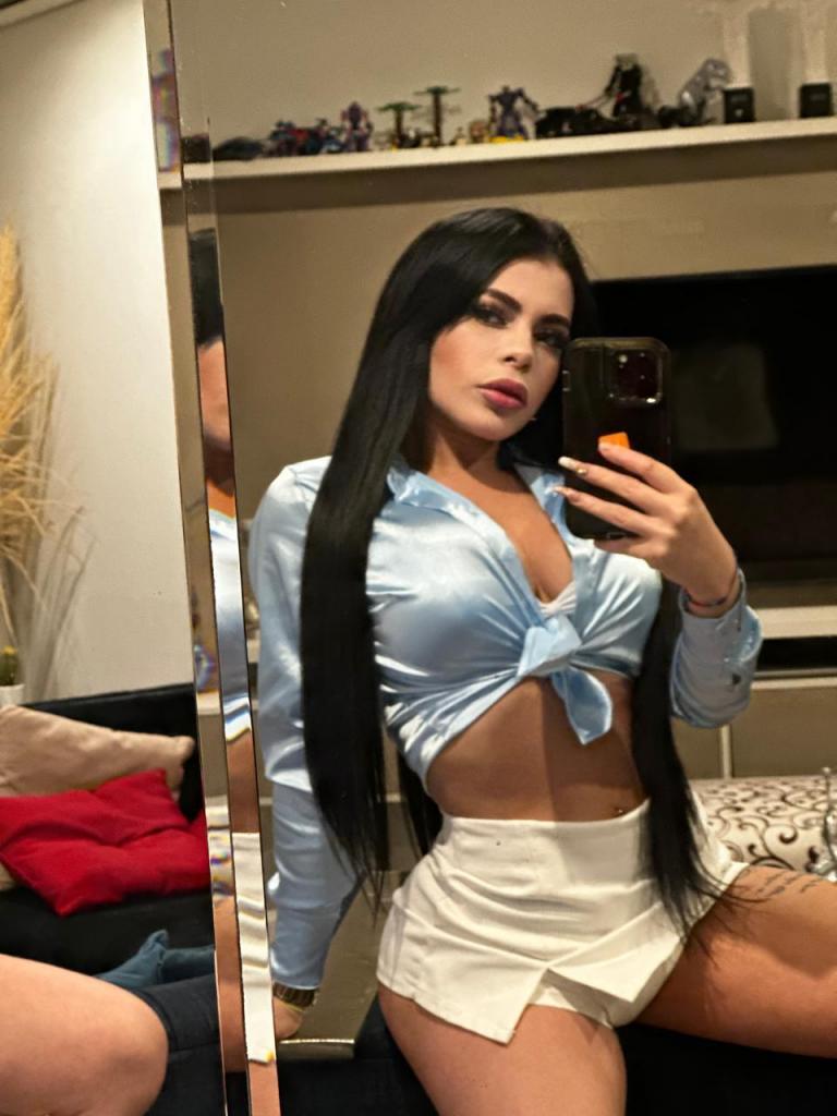 644100263: Chica busca chico en León