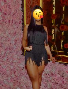 670860274: Chica busca chico en Madrid