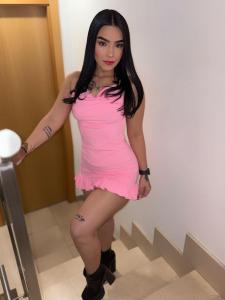 672807507: Chica busca chico en Madrid