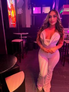 676177673: Chica busca chico en Alicante