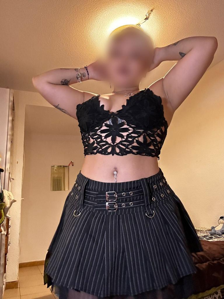 643320877: Chica busca chico en Granada