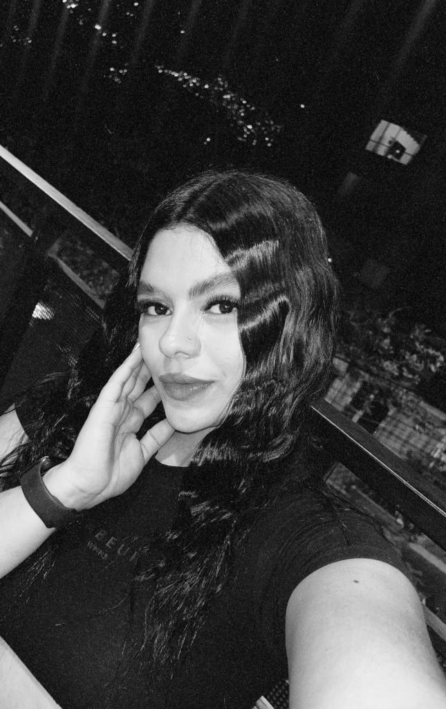 685804576: Chica busca chico en Cádiz