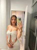 672539377: Chica busca chico en Ibiza