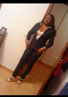 641010831: Chica busca chico en Sevilla