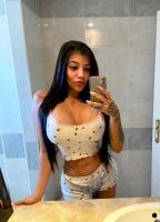 697624169: Chica busca chico en Málaga