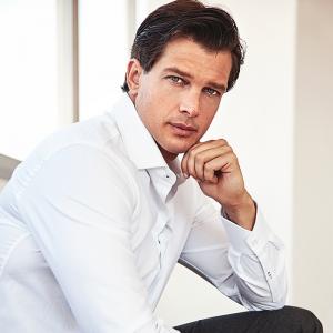 656308996: Chico busca chica en Barcelona