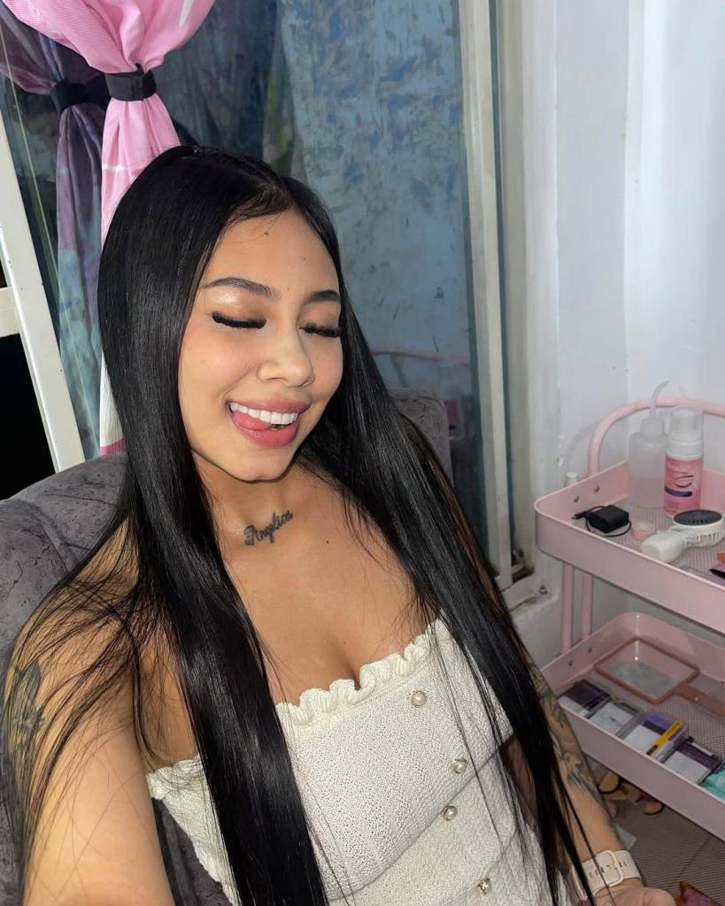 667724279: Chica busca chico en Ávila