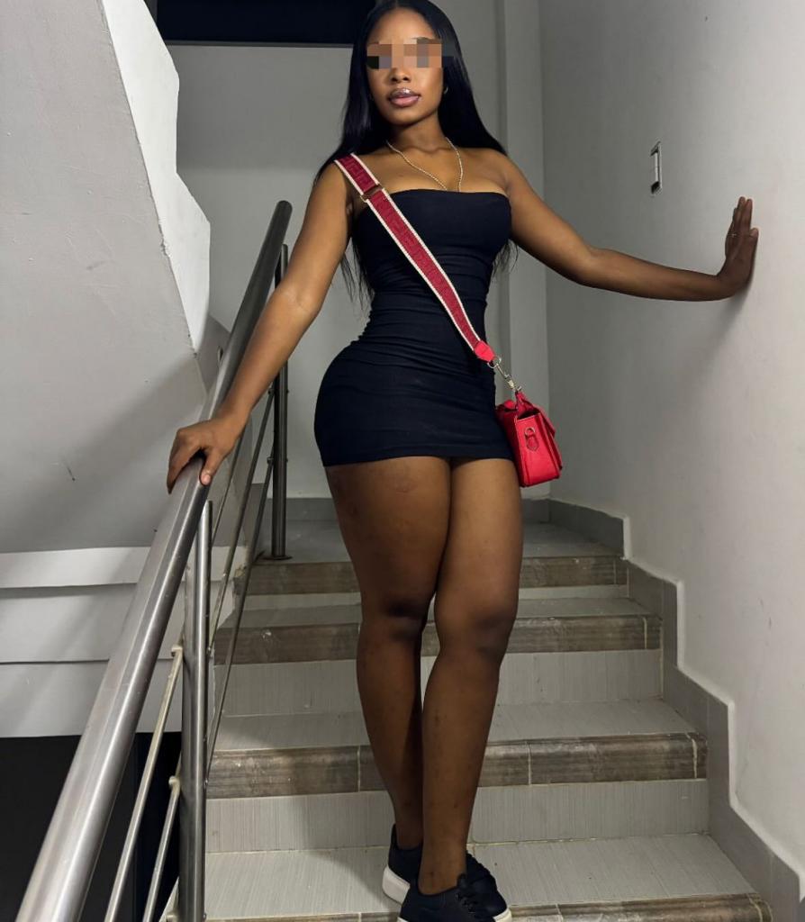 642027344: Chica busca chico en La Coruña