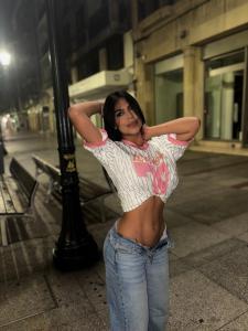 694262933: Chica busca chico en Pontevedra