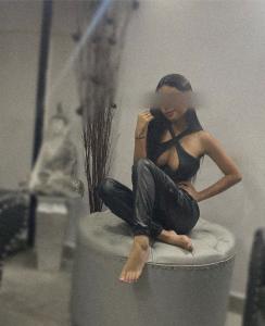 602369233: Chica busca chico en Lérida