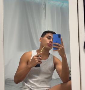 631232992: Chico busca chica en Tarragona