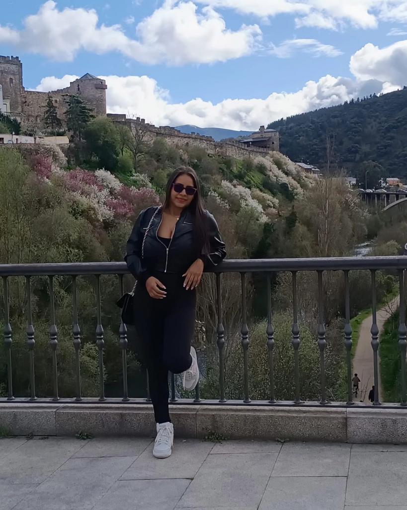 642424665: Chica busca chico en Zaragoza