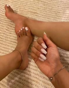 614818749: Chica busca chico en Sevilla