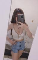 631885757: Chica busca chico en Barcelona