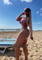 611326210: Chica busca chico en Barcelona