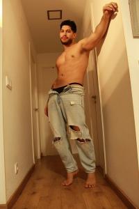 627275163: Chico busca chica en Granada