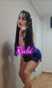 623163662: Chica busca chico en Barcelona