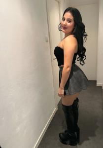 631128392: Chica busca chico en Navarra