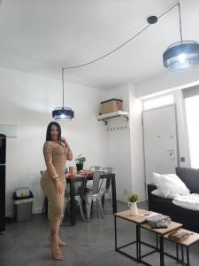 625719875: Chica busca chico en Madrid