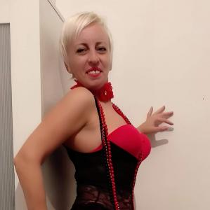 672107425: Chica busca chico en Alicante