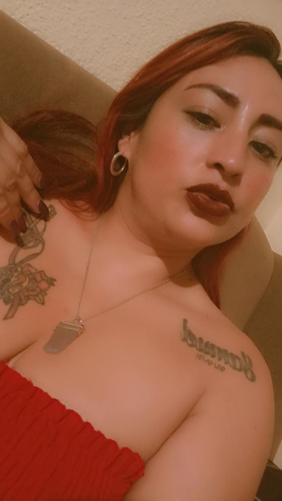 Chica busca chico en Huelva: 